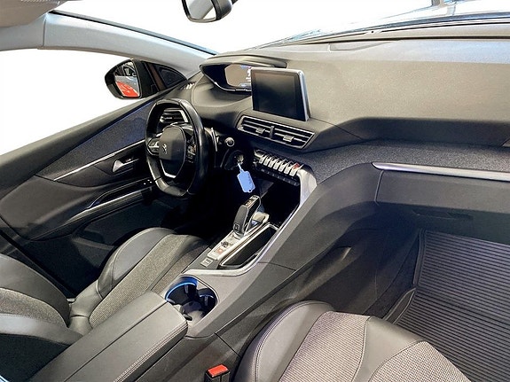 Peugeot 3008 11 of 15