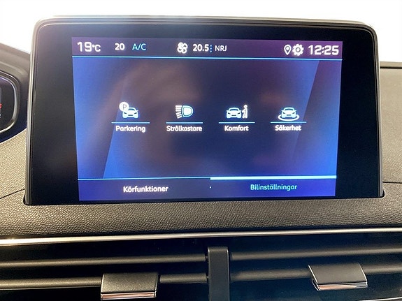 Peugeot 3008 9 of 15