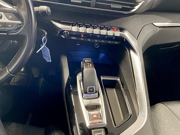 Peugeot 3008 10 of 15