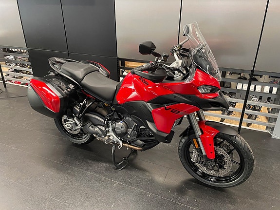 Ducati Multistrada V2 S Travel 3 of 5