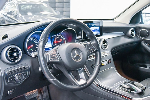 Mercedes-Benz GLC220 d 9 of 24