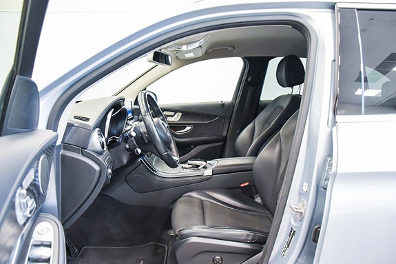 Mercedes-Benz GLC220 d 10 of 24