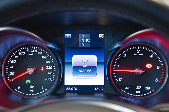 Mercedes-Benz GLC220 d 19 of 24