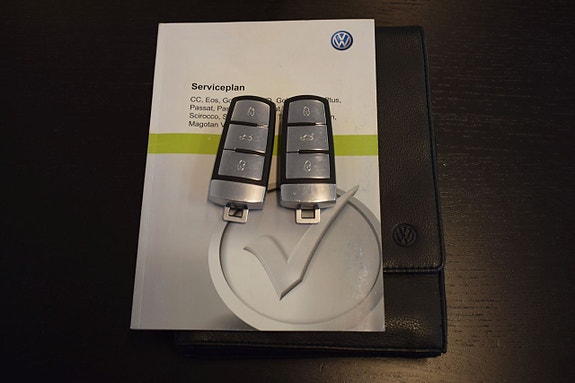Volkswagen Passat 15 of 26