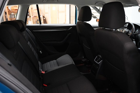 Skoda Octavia Scout 18 of 20