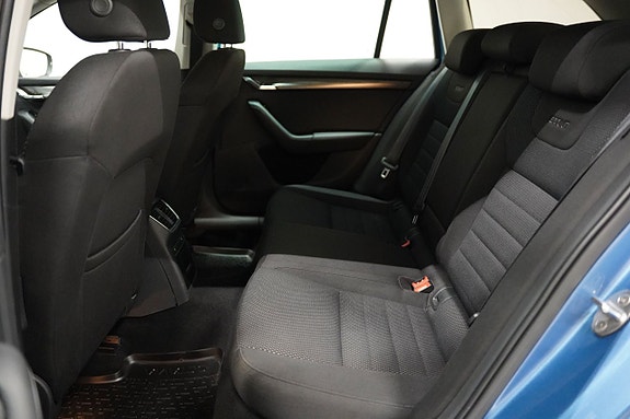 Skoda Octavia Scout 16 of 20