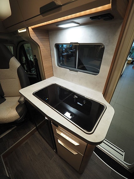 Knaus Van Ti 550 MF Mässerbjudande I AUT I 3500kg I Under 6m 8 of 18