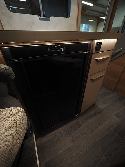 Knaus Van Ti 550 MF Mässerbjudande I AUT I 3500kg I Under 6m 10 of 18