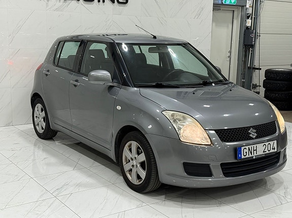 Suzuki Swift 3 of 5