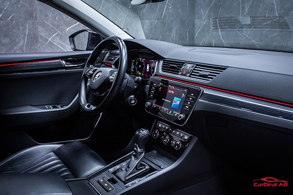Skoda Superb 13 of 27