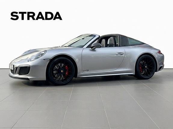 Porsche 911 Targa 4 GTS 7 of 16