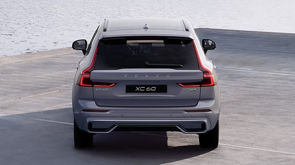 Volvo XC60 13 of 30