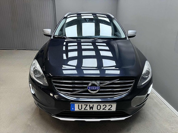 Volvo XC60 7 of 23