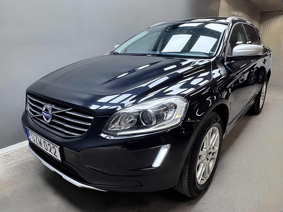 Volvo XC60 8 of 23