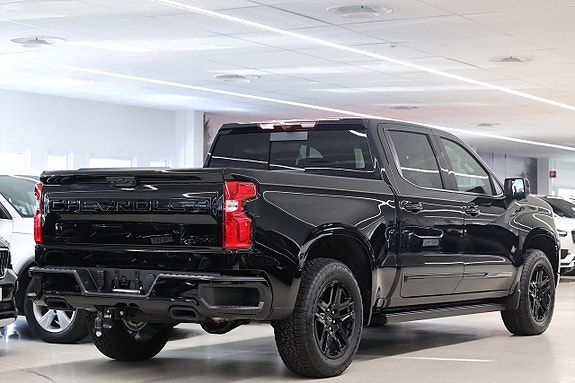 Chevrolet Silverado EV 7 of 26
