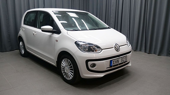 Volkswagen UP! 3 of 5