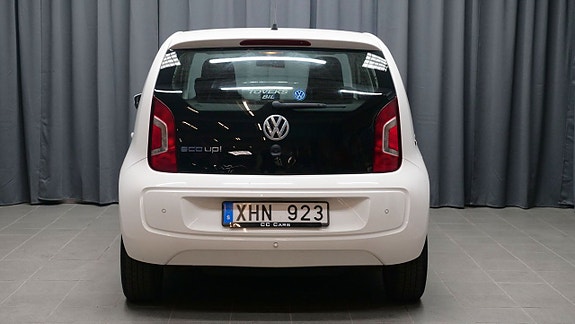 Volkswagen UP! 5 of 5