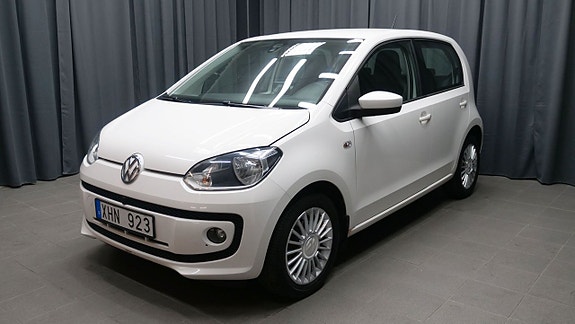 Volkswagen UP! 4 of 5