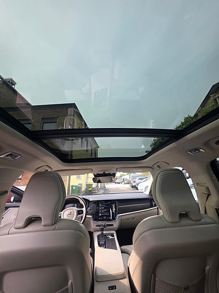 Volvo V90 Cross Country 10 of 17