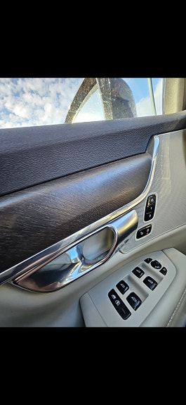 Volvo V90 Cross Country 13 of 13