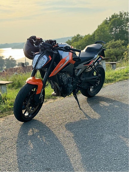 KTM 790 duke 2 of 4