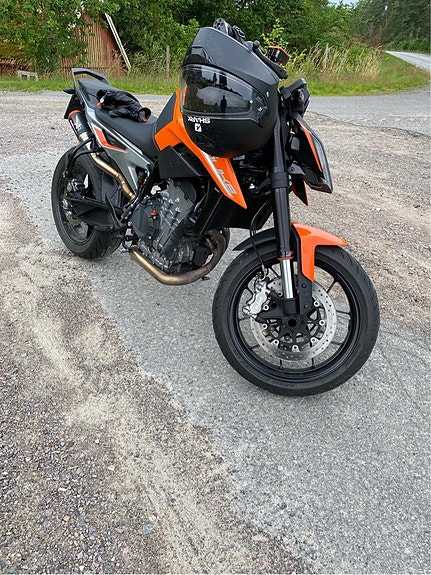 KTM 790 duke 3 of 4
