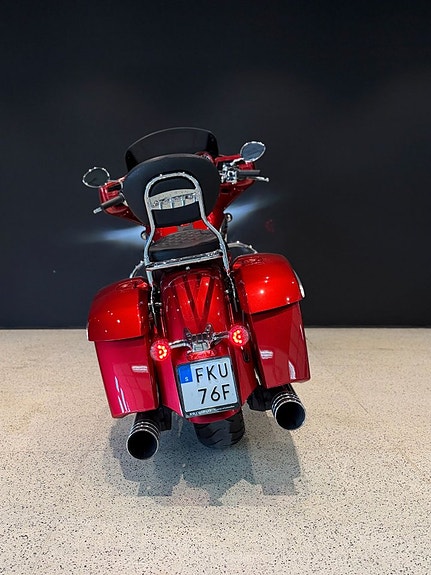 Indian Chieftain Thunder Stroke 111 V-Twin | Dr. Jekill&Hyde 11 of 17