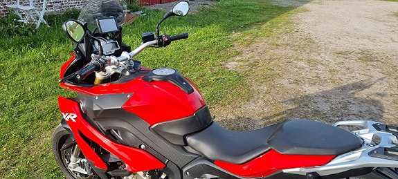 BMW S1000XR 4 of 5