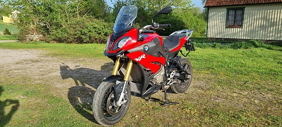 BMW S1000XR 3 of 5