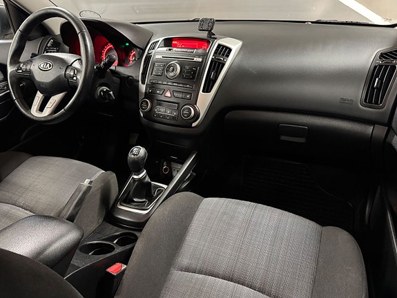 Kia Ceed 17 of 19