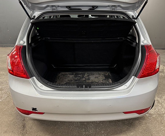 Kia Ceed 9 of 19