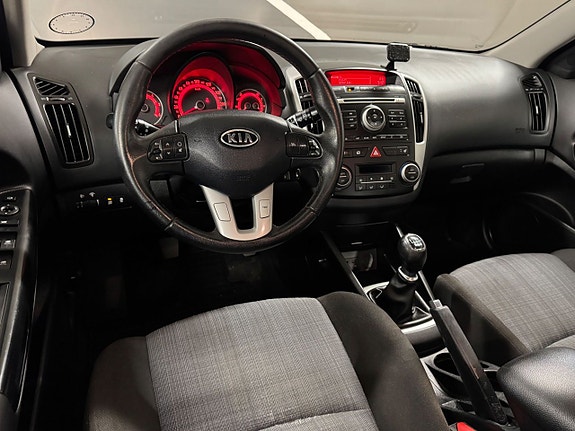 Kia Ceed 18 of 19