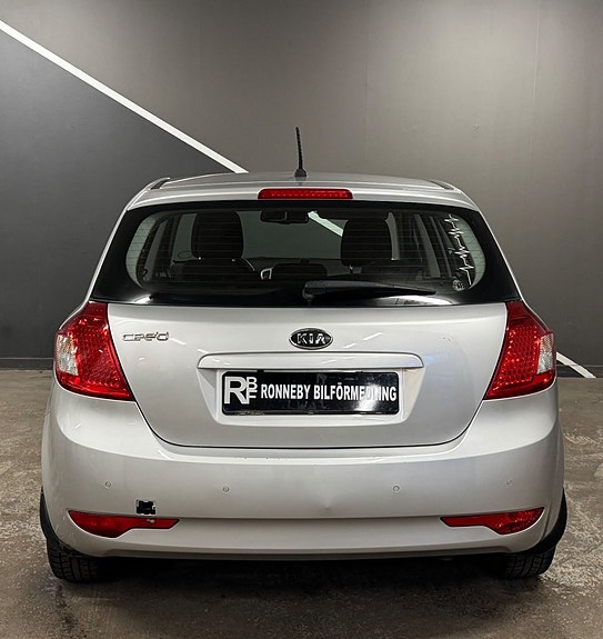 Kia Ceed 8 of 19