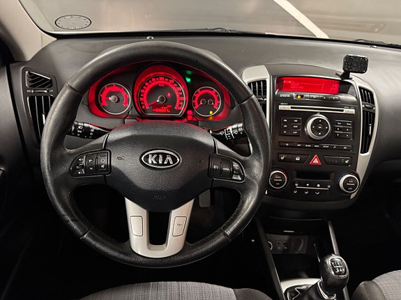 Kia Ceed 16 of 19