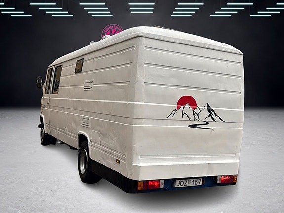 Mercedes-Benz T2 6 of 30