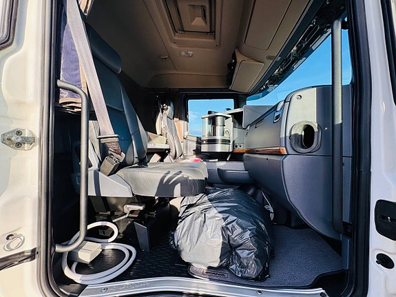 Scania R520 V8 8x4 Tippbil Fulltplogutrustad 6 of 7