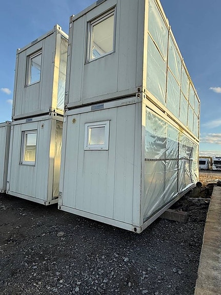 Containex moduler 8 st Ca 9x2,5x2,8 m Kontor