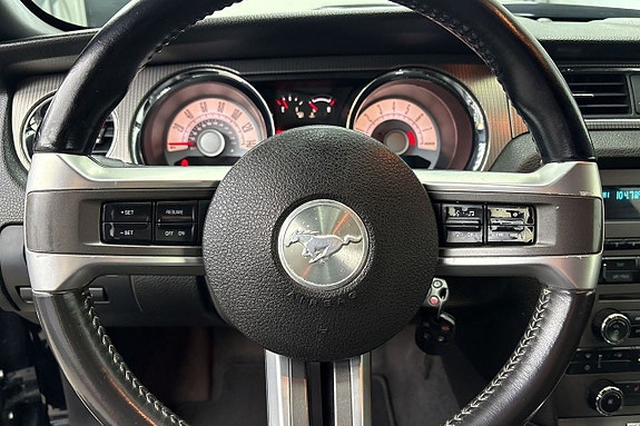Ford Mustang 10 of 11