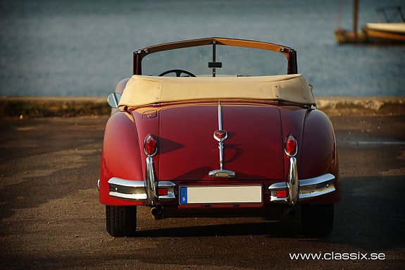 Jaguar XK140 9 of 30