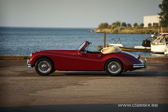 Jaguar XK140 6 of 30