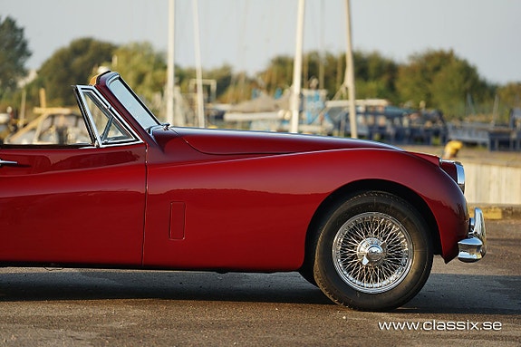 Jaguar XK140 25 of 30