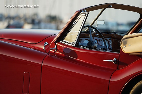Jaguar XK140 27 of 30