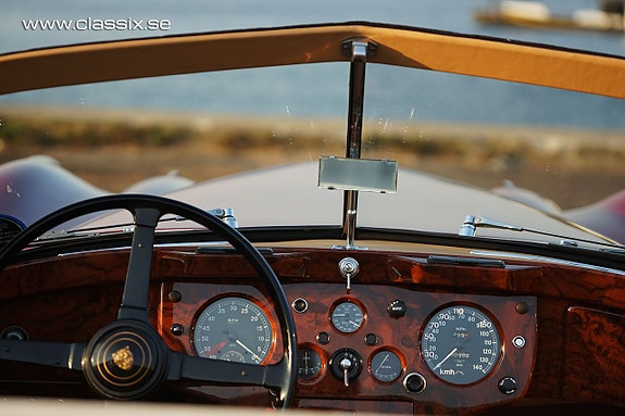 Jaguar XK140 26 of 30