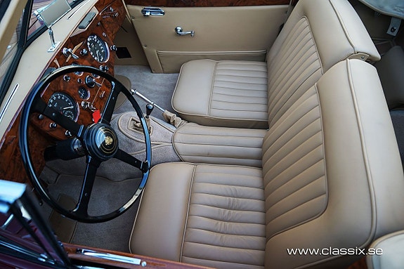 Jaguar XK140 22 of 30