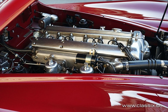 Jaguar XK140 2 of 5