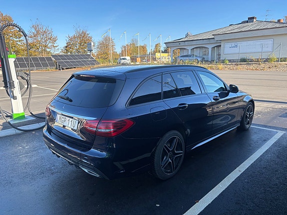 Mercedes-Benz C220 d 4 of 5