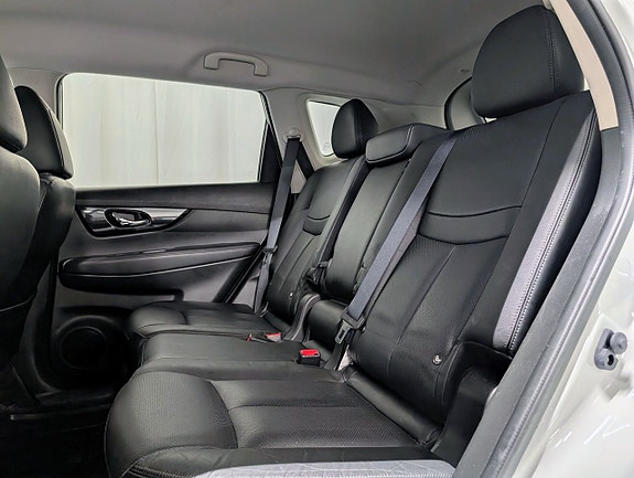 Nissan X-Trail 12 of 15