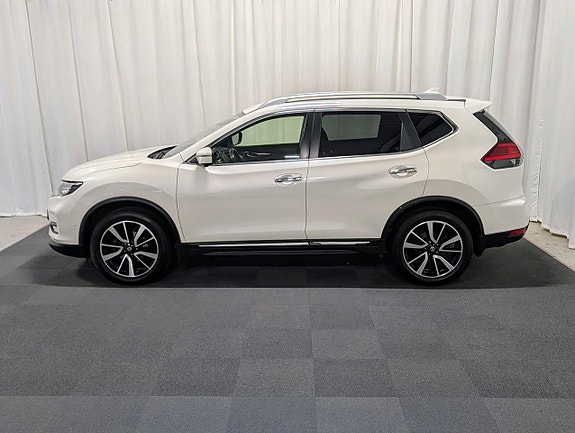 Nissan X-Trail 2 of 15