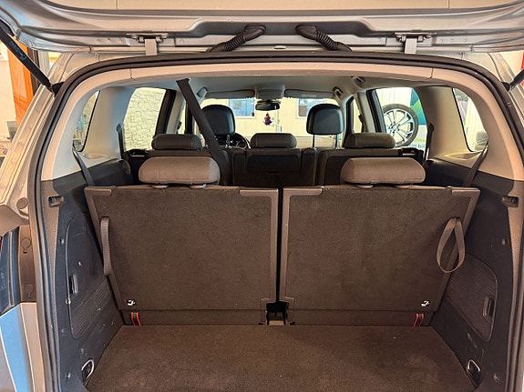Opel Zafira Tourer 17 of 17