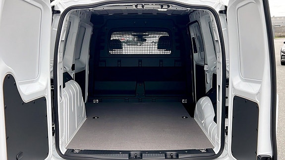 Ford Transit Connect 10 of 12